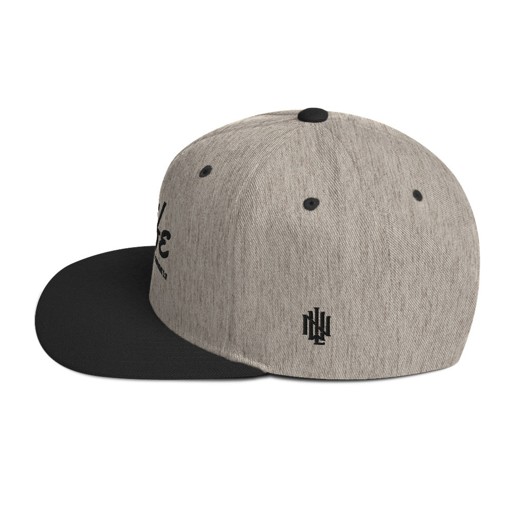 PURSUE NEW LIFE Snapback-BLK-WHT EMB