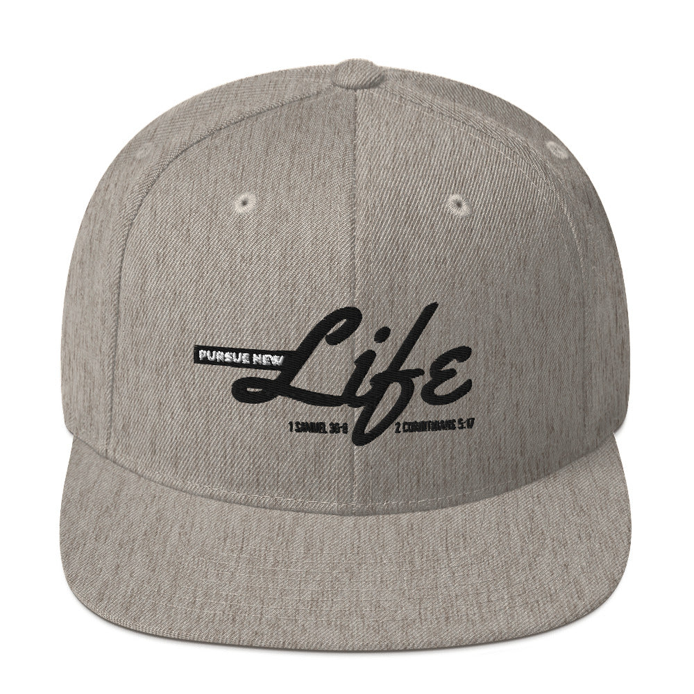 PURSUE NEW LIFE Snapback-BLK-WHT EMB