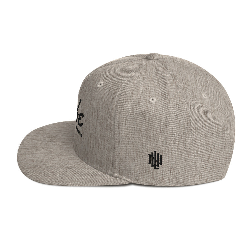 PURSUE NEW LIFE Snapback-BLK-WHT EMB