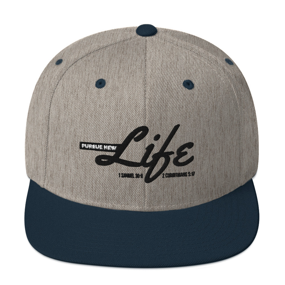 PURSUE NEW LIFE Snapback-BLK-WHT EMB