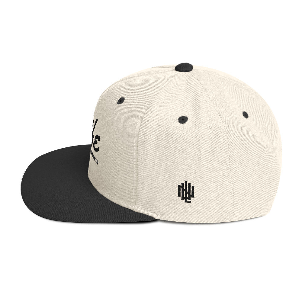 PURSUE NEW LIFE Snapback-BLK-WHT EMB