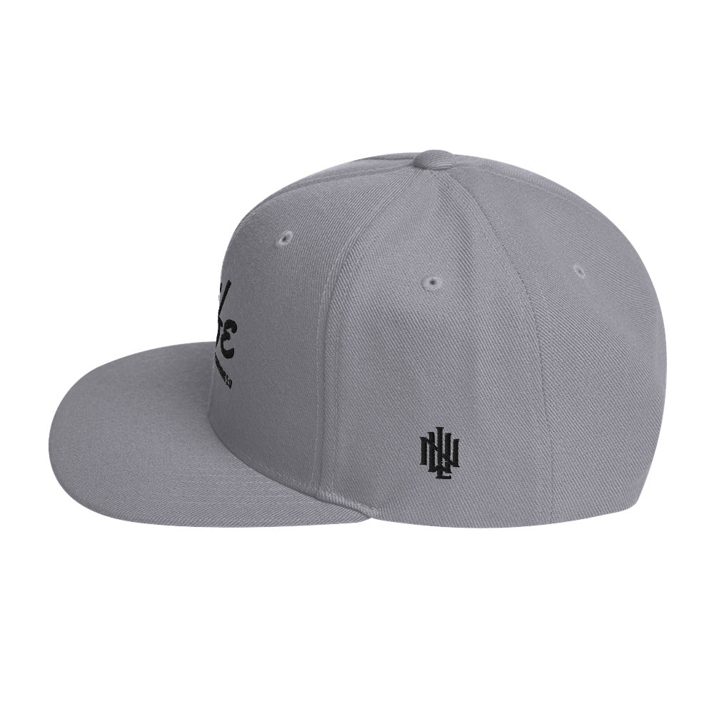 PURSUE NEW LIFE Snapback-BLK-WHT EMB